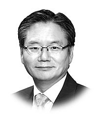 제왕적 다수당과 민주주의 4대 망징[시평]