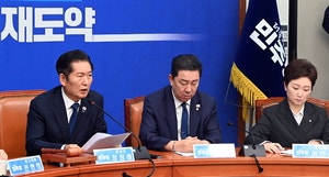 국감 ‘김현지의 늪’… 인사전횡·종북 공방