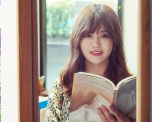 ‘죽고 싶지만 떡볶이는 먹고 싶어’ 백세희 작가 별세[부고]