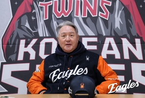 <b>김경문 감독</b> “1차전 잡으면 KS <b>시리즈</b> 재미 있을 것”