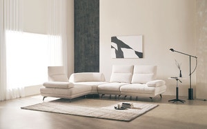 시간 지나도 변치 않는 편안함… 전동 소파 라인업 강화