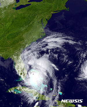 37년 만의 초강력 허리케인, 위력이…자마이카 비상사태 선포까지