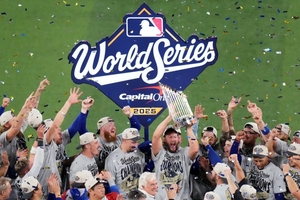 <b>다저스</b>, 25년 만에 MLB서 월드시리즈 <b>2연패</b>
