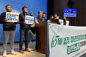 ‘65세정년 쟁취’ 나선 노동계… 기업 “인건비 폭증” 청년 “일자리 뺏나”