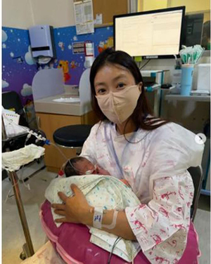 “하늘이 나한테 내려준 선물”… 냉동배아 논란 이시영 출산