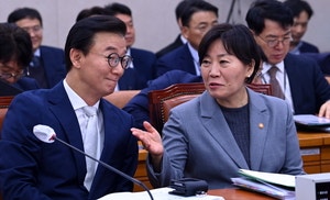 인구 감소 농어촌에 현금 지원… ‘옆 동네 주민 빼앗기’ 우려