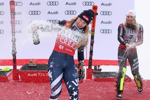 시프린 “104번째 우승”… 알파인 스키 월드컵 최다승