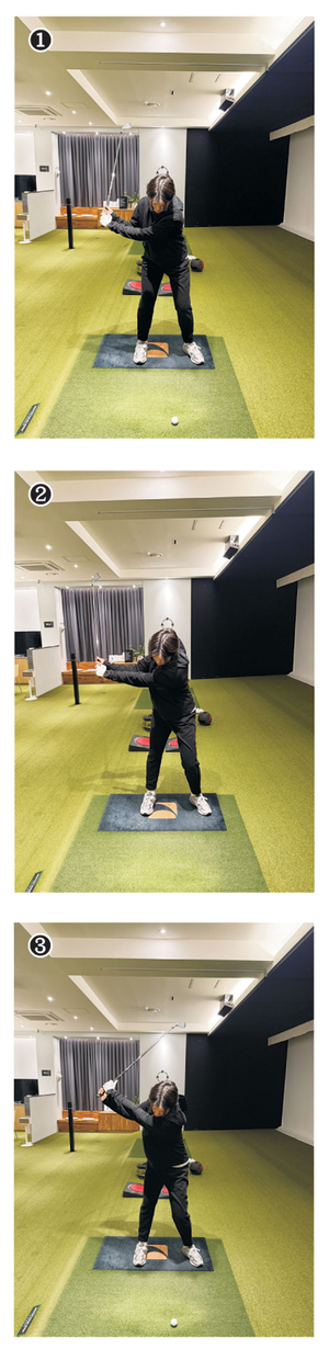 ‘하프스윙’ 중심잡기 힘들다면… 왼손-오른손 그립 바꿔 연습[김송희의 페이스골프]