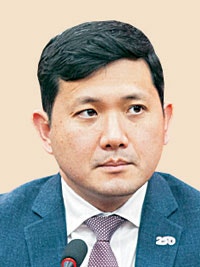 케빈 김, 후커 보좌관行… 4월 미북대화 준비 관측