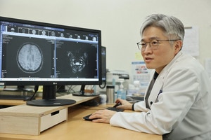 MRI로 뇌혈관 질환 점검… ‘치매’ 미리 잡는다