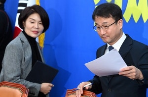 “검사들 생각 반영된 ‘도로 검찰청 법안’”… 일제히 반기 든 민주 강경파