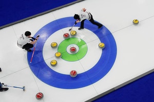 정전에 컬링 경기 중단… 김선영-정영석조, 스웨덴 남매에 3-10 패[2026 밀라노·코르티나 동계올림픽]