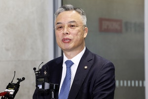 권창영 2차 특검 “3대 특검 국민 기대 못미쳐… 철저히 규명”