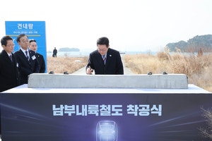 이 대통령 “수도권 몰빵 탓 집값 폭등… 이 나라 지속성장 불가능”