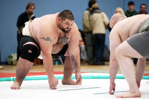 뚱뚱이들의 대결? 스모는 기술 운동[김규회의 뒤집어보는 상식]