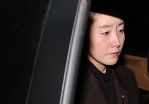 ‘공천헌금 의혹’  밝혀지나… 강선우 64일만에 늑장구속