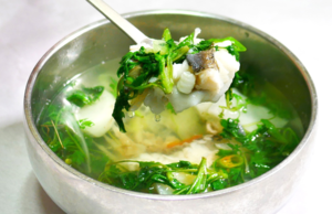 자연을 닮은 색…  신선함 담은 맛[이우석의 푸드로지]