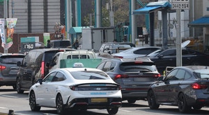 ‘이런 와중에’…檢, ‘유가 담합 혐의’ 정유사 등 5곳 압수수색