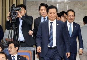 정청래의 김관영 감찰지시 ‘전북경선 최대변수’… 김관영 “줬던 돈 회수” 해명