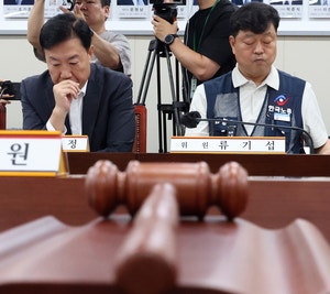 고액 성과급 후폭풍…노동계 “최저임금도 대폭 올려야”