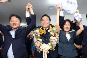 <b>박수현</b>, <b>충남</b>도<b>지사 당선</b>…4년 만에 더불어민주당 탈환