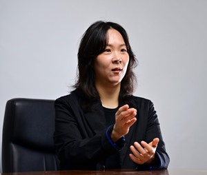 1m 앞에서 듣는 아름다운 선율… 천재도 거장도 방바닥서 눈맞춤