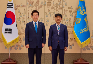 [속보]靑, ‘5·18 성역’ 이병태에 <b>사퇴 권고</b>…“사안 엄중”