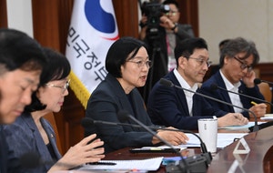 ‘新사회계약’으로 AI 실업 방어… 재원마련·청년취업은 과제