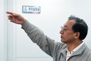 [속보] 이정현 “상한 건더기 두고 국물만 갈면 배탈 안 나겠나” 국힘 비판
