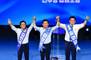 ‘호남공략’ 김민석·정청래…  “반도  체 민주주의” “신천지 사과하라”