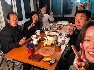 두 분 얼굴표정 아직 선한데… ‘안아드릴걸·미루지 말걸’ 후회[그립습니다]