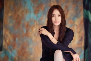 “욕으로 시작해 욕으로 끝나는 인물… 제목 보면 안 볼 수 있을까 싶었죠”