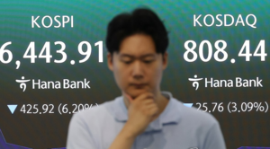 [속보]<b>코스피</b>, 美 하락 여파에 장초반 매도 <b>사이드카</b> 발동