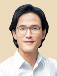 조현범 회장, 경영 복귀… ‘AX 전략’ 정비