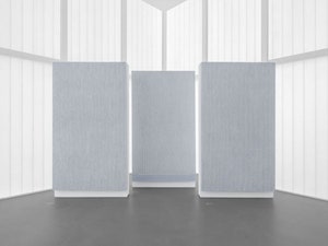 수천번을 밀고, 긋고, 누르고… ‘순백의 화폭’에서 자연을 만나다