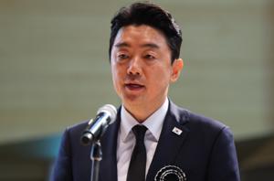 강훈식 비서실장, <b>조희대</b> 대법원장 <b>부친상 조문</b> 예정