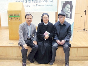 이젠 혼자 먹는 짜장면… 면발 삼키며 당신의 웃음과 문학 되새겨[그립습니다]