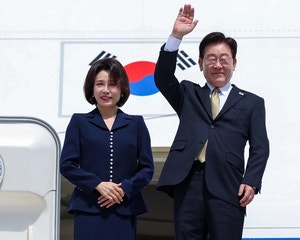 [속보]대통령 지지 37.9%…호남 13.7%p<b>상승</b>-리얼미터