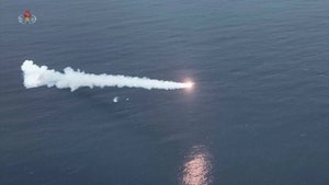 [속보]北, 동해상에 잠수함<b>발사</b> 전략순항<b>미사일</b> 2종 <b>발사</b>