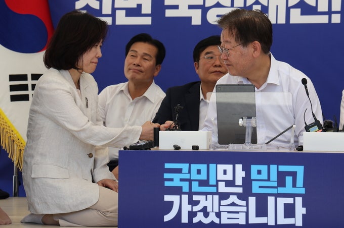 단식 8일차 이재명 “자식 잃은 부모 이기려는 정권 오래 못가”