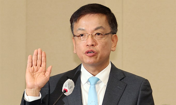 최상목, <b>대주주 양도세</b> 완화 및 임시세액공제 연장 시사