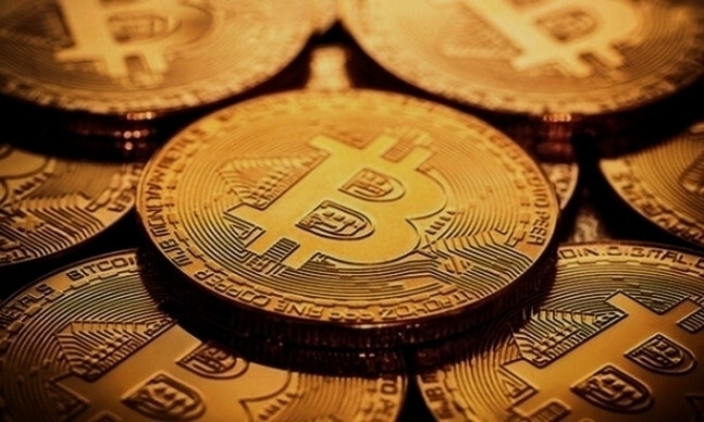 “<b>ETF 승인</b>” 가짜뉴스에 <b>비트코인</b> 출렁