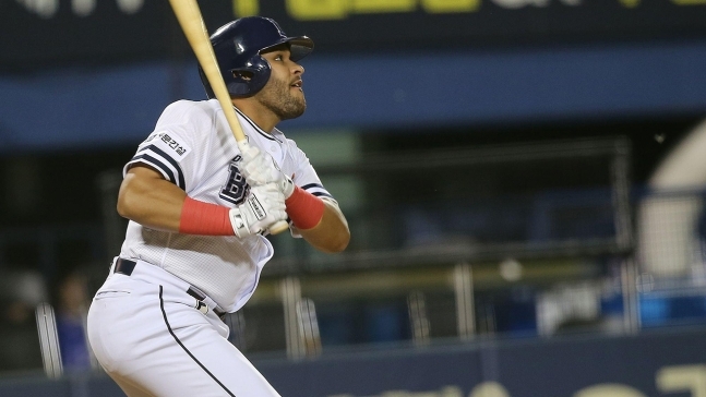 <b>두산</b>에서 뛰었던 <b>로하스</b>, MLB 뉴욕 <b>양키스</b>와 마이너 계약