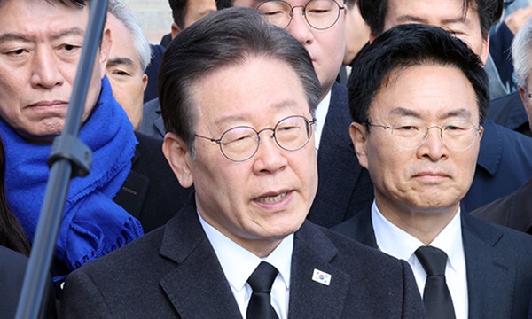 <b>이재명</b> "5·18 부정하는 정신 나간 반역 집단 심판해달라"