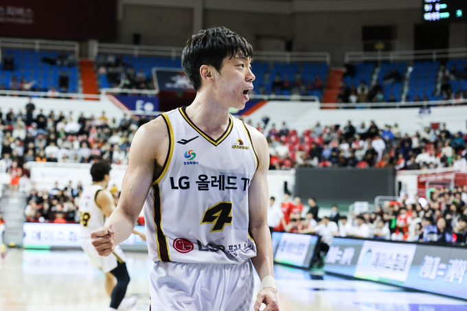 ‘10연승’ 프로농구 LG, 2위 확정…<b>4강</b> PO 직행
