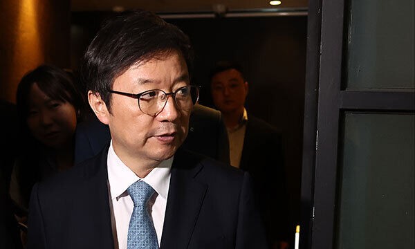 서울대병원 <b>휴진</b> 예고… 병원장 “<b>교수</b>들, 집단<b>휴진</b> 불허”