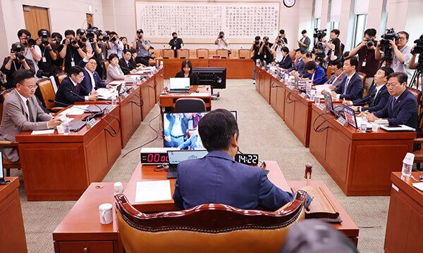 채상병 1주기에… 野 주도 ‘尹 <b>탄핵</b>청원’ <b>청문회</b>