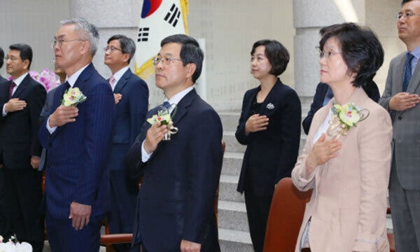 <b>김선수</b>·이동원·<b>노정희 대법관</b> 퇴임…국회선 후임 <b>대법관</b> 표결