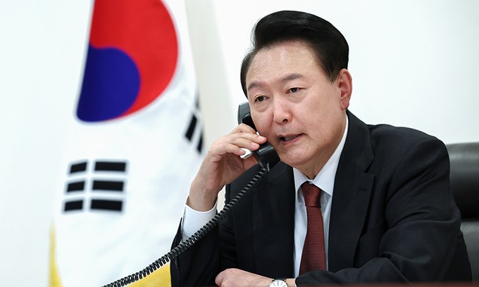 “이른 시일 내 만나자”… 尹, <b>이시바</b> 日 <b>총리와</b> 첫 <b>통화</b>