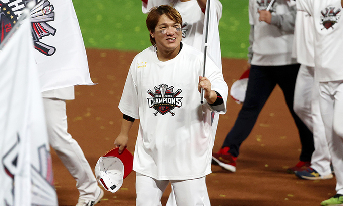 ‘2024 한국시리즈 MVP’에 빛나는 KIA의 ‘작은거인’ <b>김선빈</b> “키가 작...